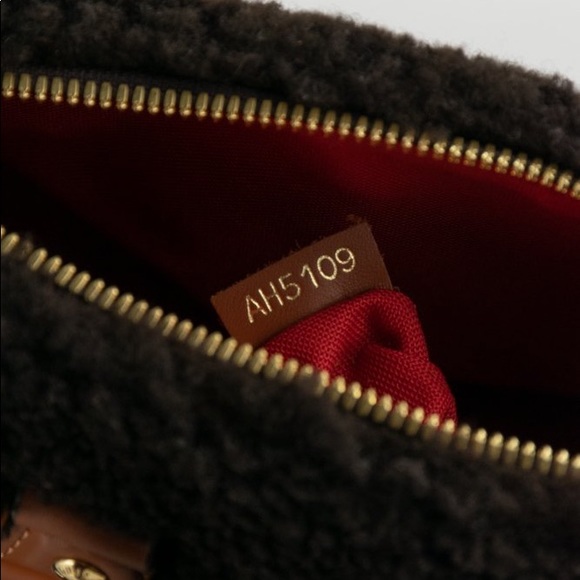 Louis Vuitton Shearling Teddy Speedy 25 - Picture 13 of 13